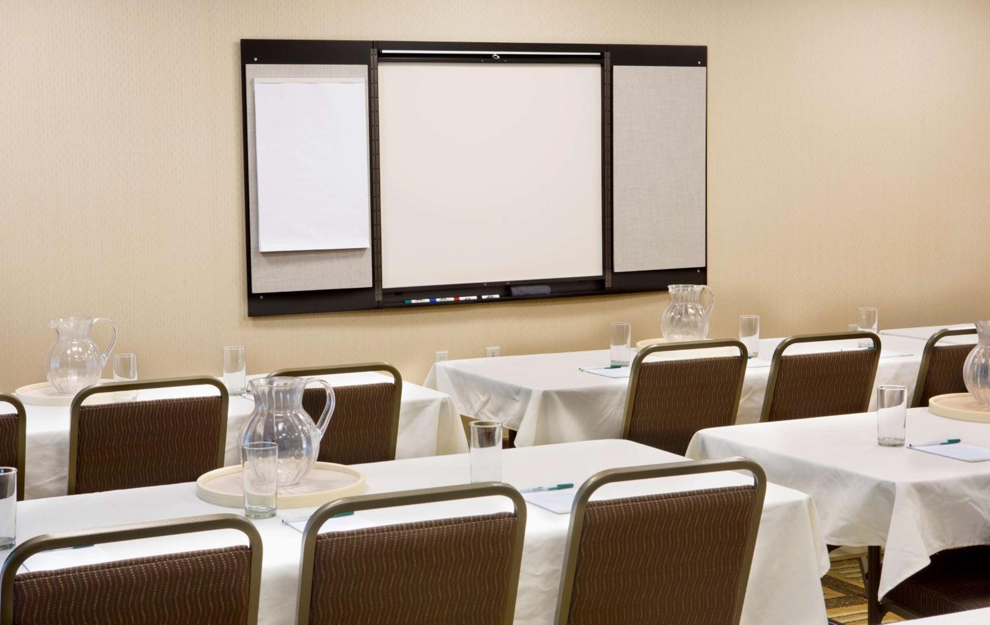 Homewood Suites By Hilton Newport-Middletown Buitenkant foto
